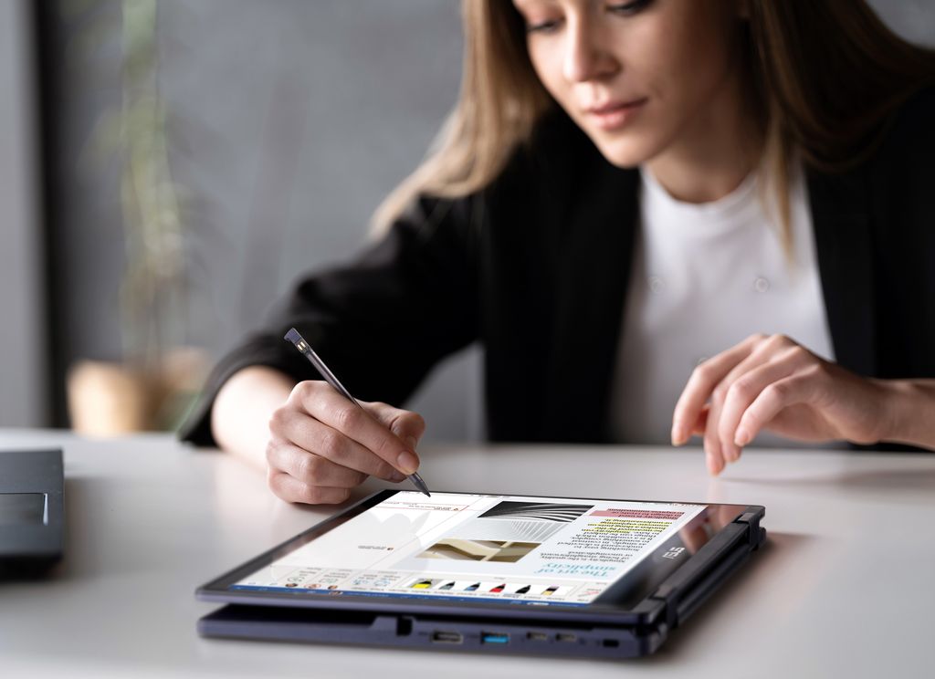 ASUS ExpertBook B3 Flip (B3402)